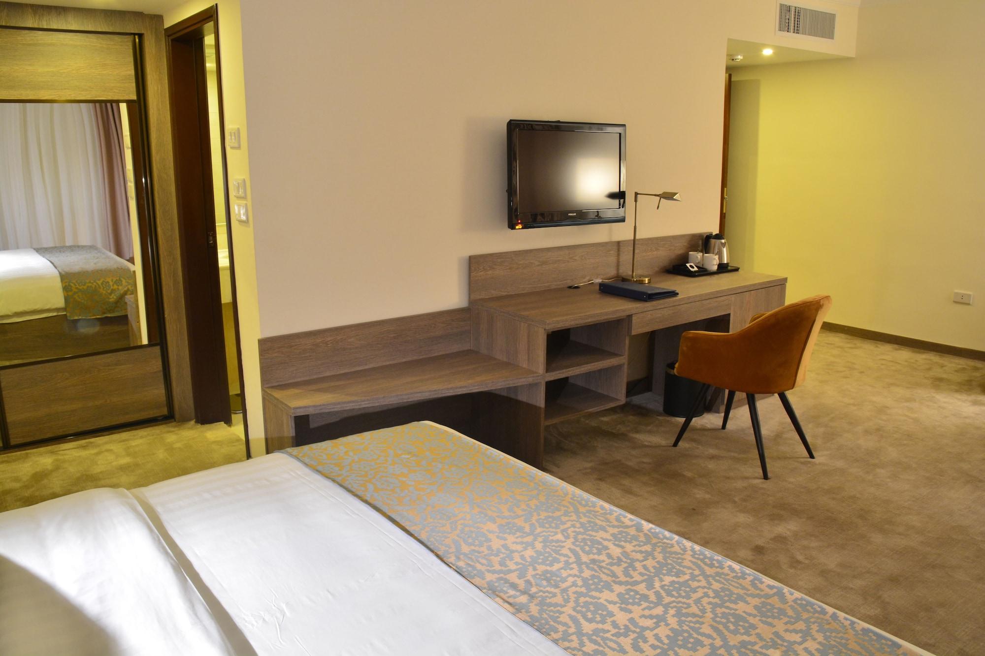 The Sanrock Hotel Амман Номер фото